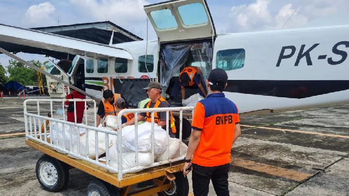 BNPB Tebar Garam di Langit Kepulauan Seribu